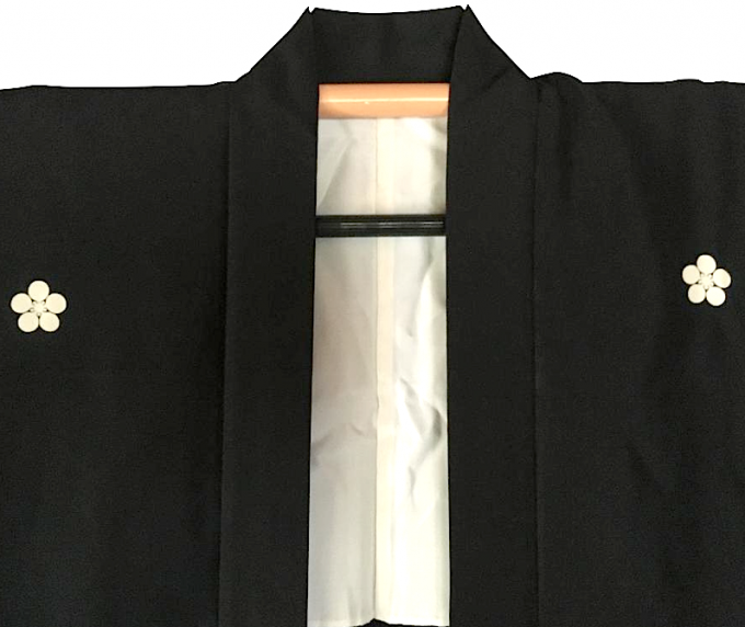 Antique haori japonais soie noire  Maruni Umebachi Montsuki homme Made in Japan
