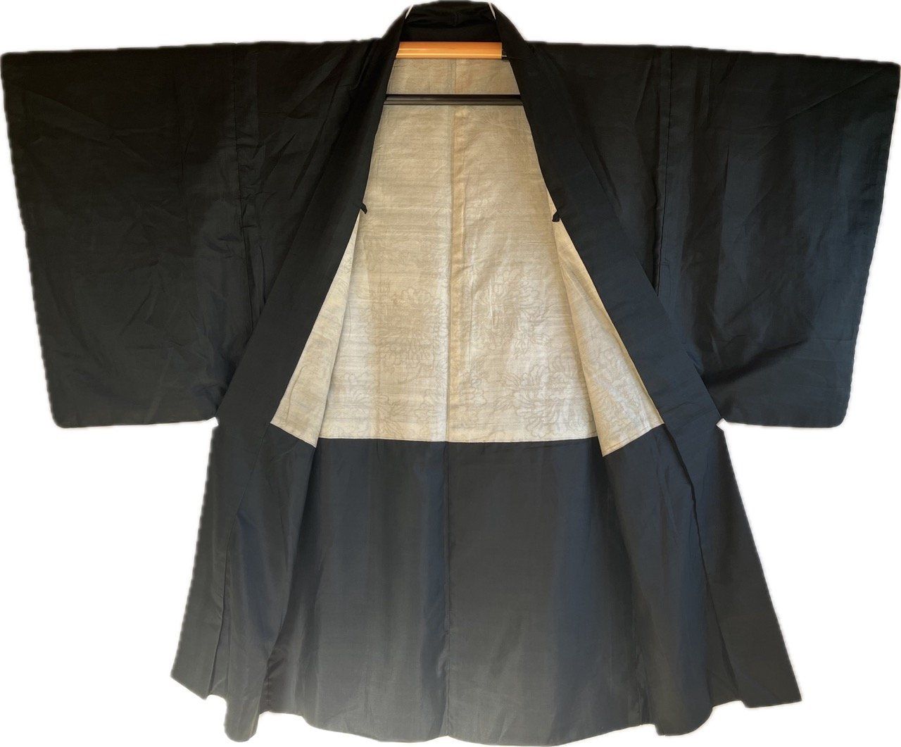 Haori Japonais homme antique  en soie noire avec 3 Kamon Takenaka