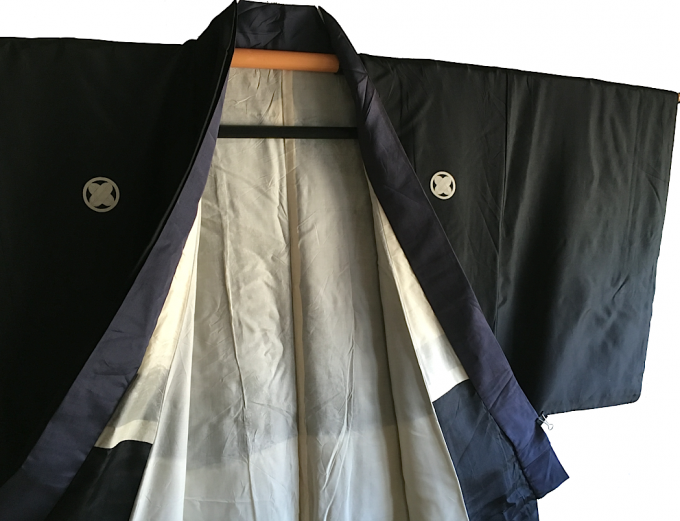 Antique kimono traditionnel japonais soie noire Maruni TakanoHane Montsuki homme  