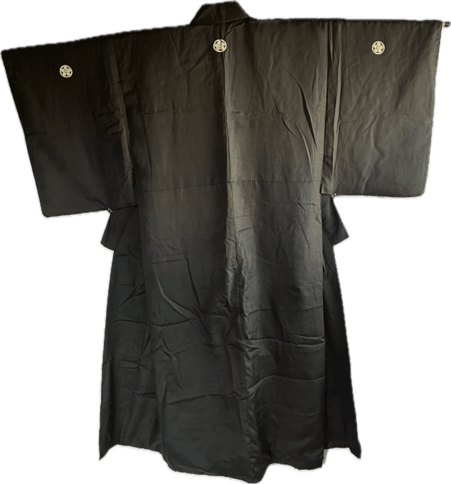Antique kimono japonais soie noire Umebachi Montsuki 