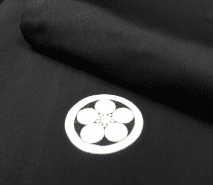 Ensemble Kimono & Haori Japonais Homme soie noire Habutae 5 Kamon Umebachi