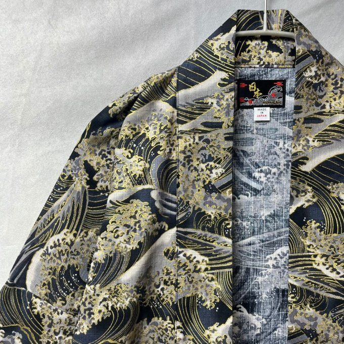 Hanten  Traditionnel Japonais –Vague d'Or & Mont Fuji  Noir | Fabriqué au Japon -