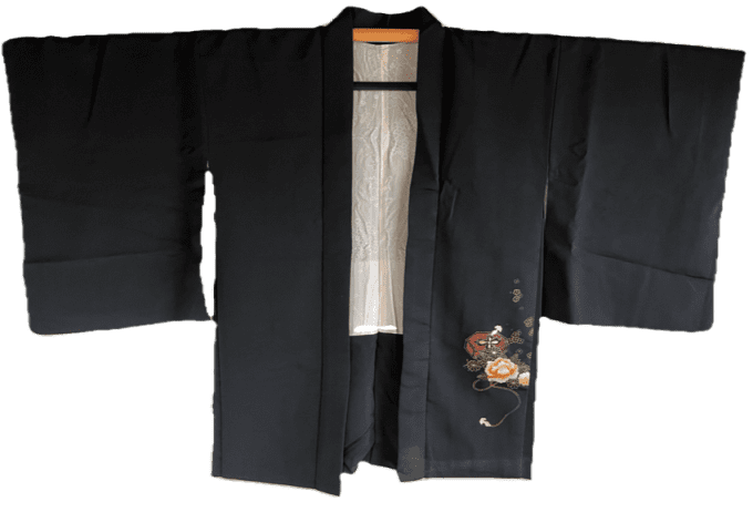 Haori femme antique soie noire -Bouquet de fleurs Kiku & Ume