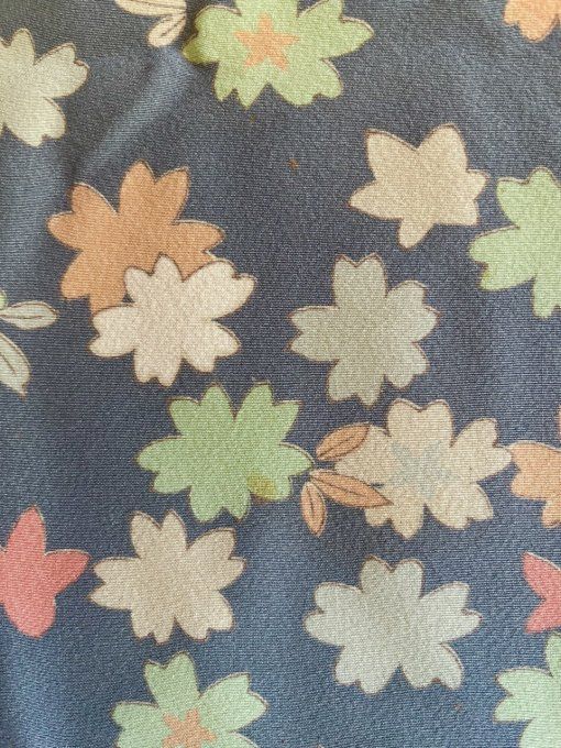 Haori japonais femme antique soie grise Fleurs de cerisiers Sakura du Japon