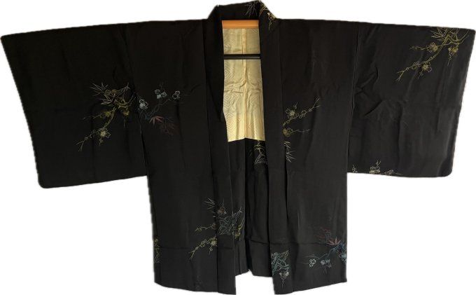 Haori japonais femme soie noire Agehacho Montsuki Shochikubai