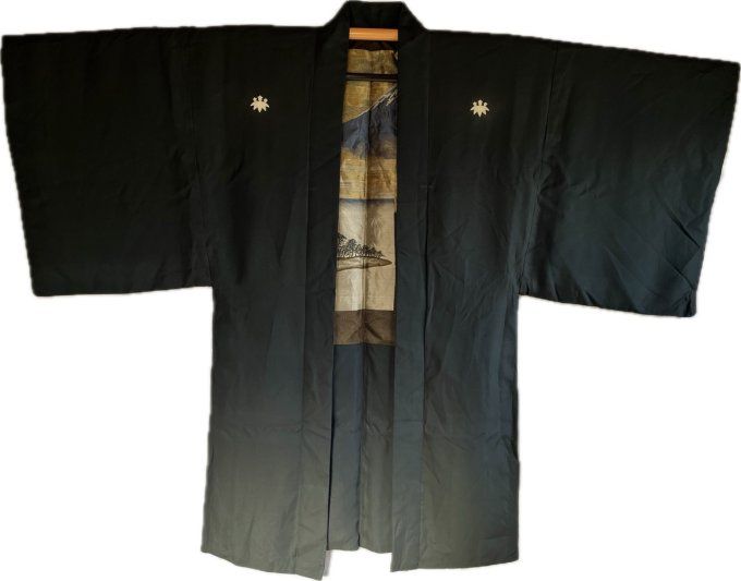 Haori Japonais Homme en Soie Noire Kiri Montsuki - Vue du Mont Fuji