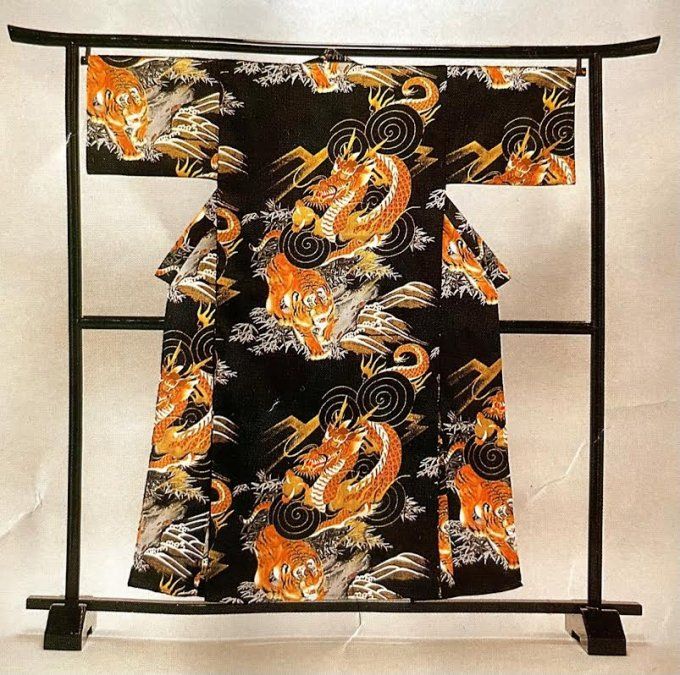 Kimono japonais Ryu Tora Dragon VS Tigre coton noir homme