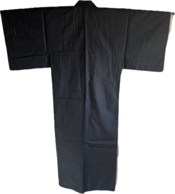 Kimono japonais traditionnel homme en soie bleu marine Tsumugi - Kikko Gara