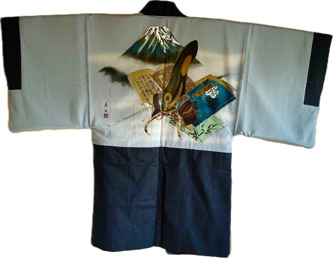 Haori Japonais Traditionnel en Soie Ōshima – Kabuto du Samouraï Kato Kiyomasa