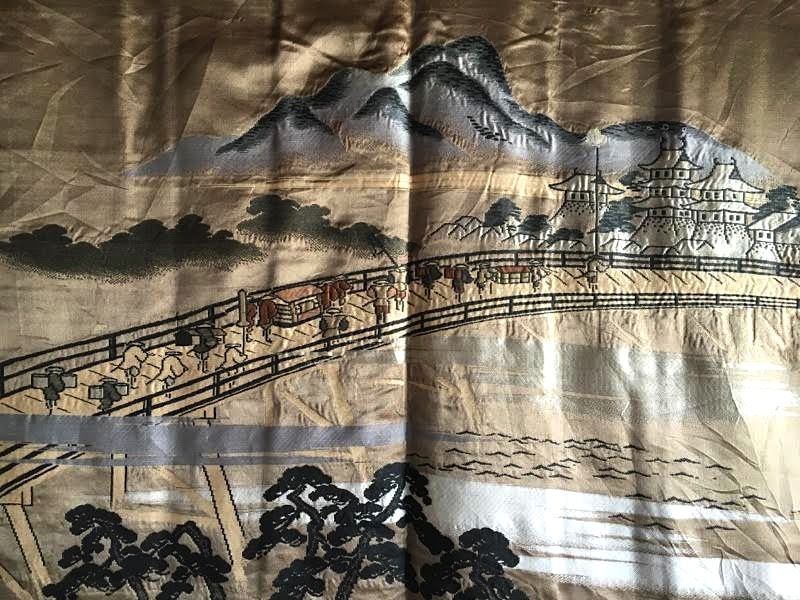 Le motif de ce antique haori homme est le Sankin Kotai